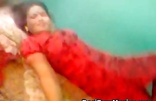 Sexy red saree bhabhi fucking her boyfriend