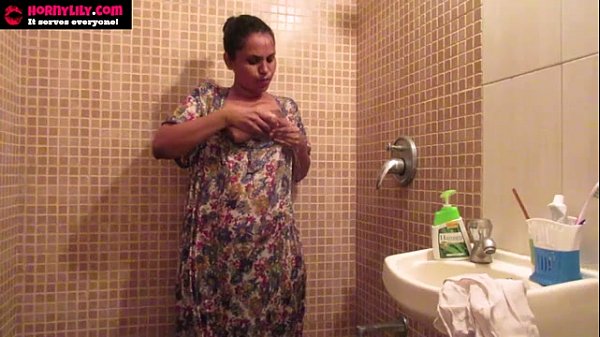Indian Amateur Babes Lily Masturbation Sex In Shower